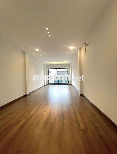 BÁN NHÀ 6 TẦNG 70M² PHỐ CHU HUY MÂN,LONG BIÊN GARA ÔTÔ THANG MÁY 650KG