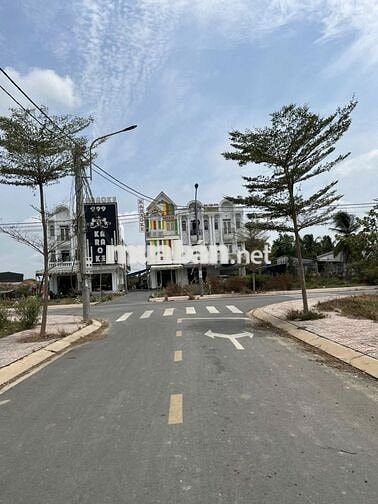 kẹt tiền bán lô đất Long Cang, 90m2, sổ sẵn