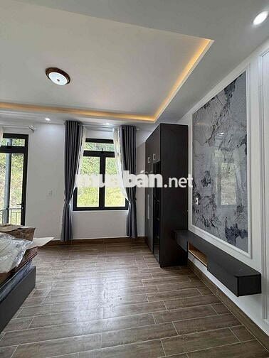 nhà mới - sổ riêng xây dựng- có thang máy giá rẻ