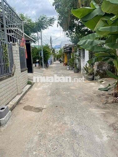 CHÍNH CHỦ CÓ VIỆC GIA ĐÌNH CẦN BÁN GẤP LÔ ĐẤT DT: 95m2 TẠI KIỆT OTO NG