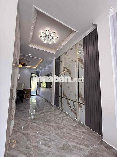nhà mới - sổ riêng xây dựng- có thang máy giá rẻ