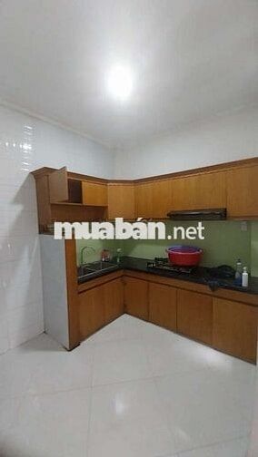 Em chin chu cần cho thuê gấp khu vực chợ binh long.Bình Tân