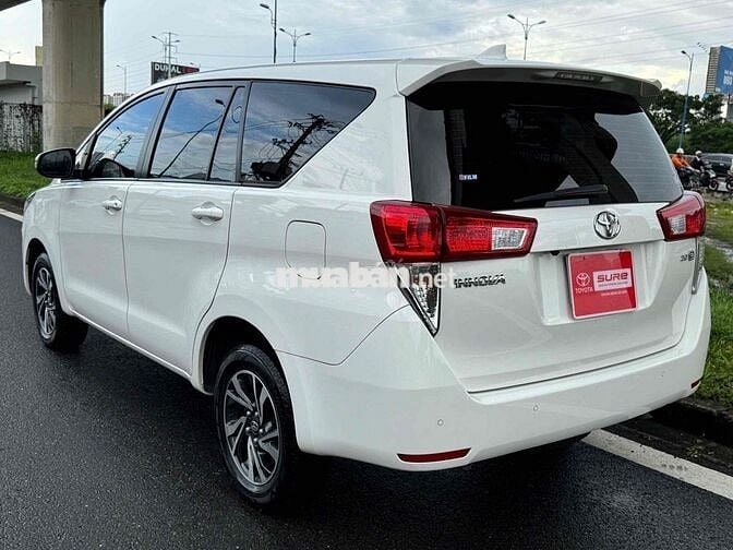 Innova 2023 2.0E MT - Chất xe đẹp- Giá còn giảm