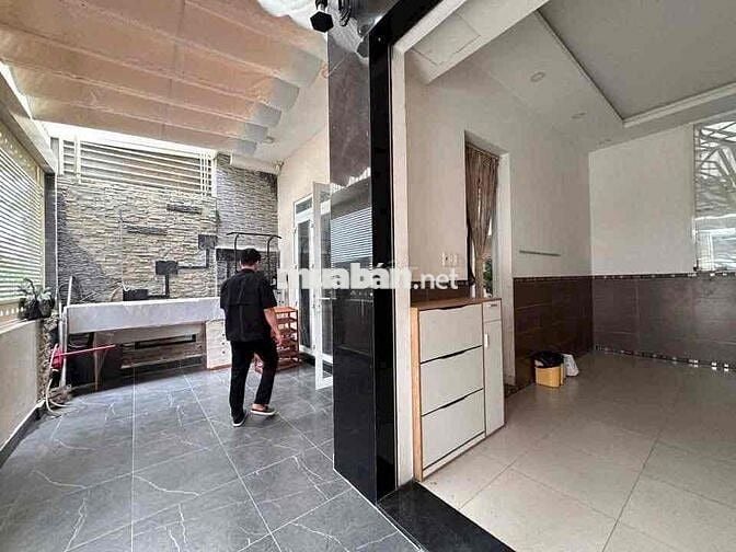 Nhà Biệt Thự HXH Tô Ngọc Vân 8x16m 5PN 5WC Full Máy Lạnh 16tr