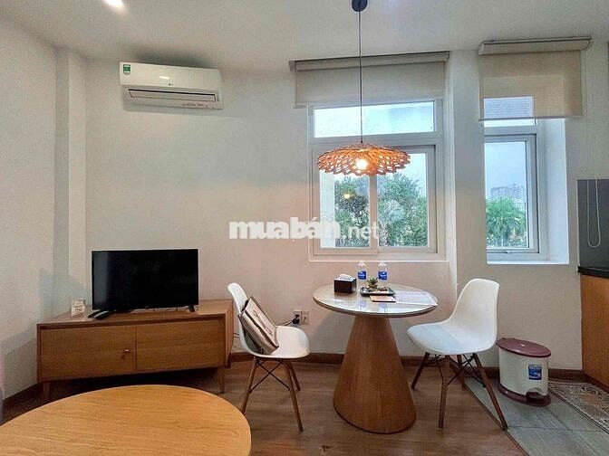 1 Phòng Ngủ Tách Bếp, Mặt Tiền Nguyễn Cửu Vân, Hầm Xe Thang Máy,
