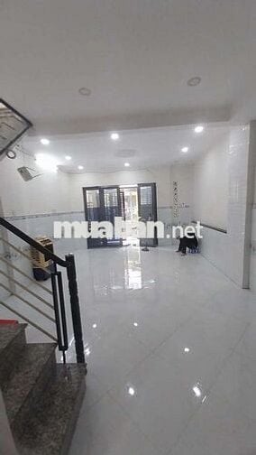 Em chin chu cần cho thuê gấp khu vực chợ binh long.Bình Tân