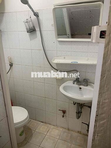 Cho thuê nhà cấp 4 ngõ phố Hào Nam