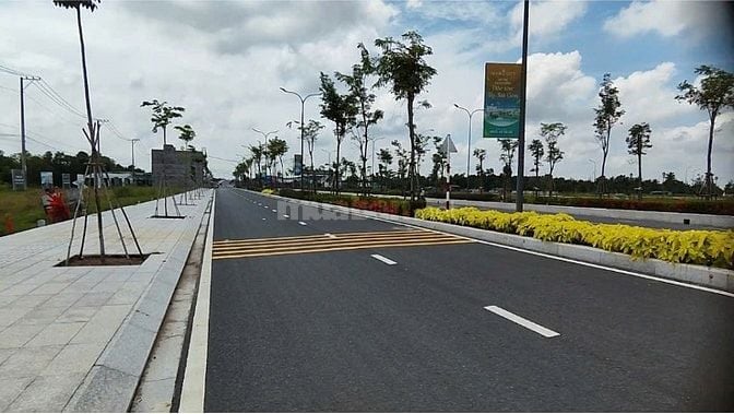 NỀN SHOPHOUSE MẶT TIỀN ĐƯỜNG ĐT 818 NGANG 6M ĐÓI DIỆN XÃ THỦ THỪA