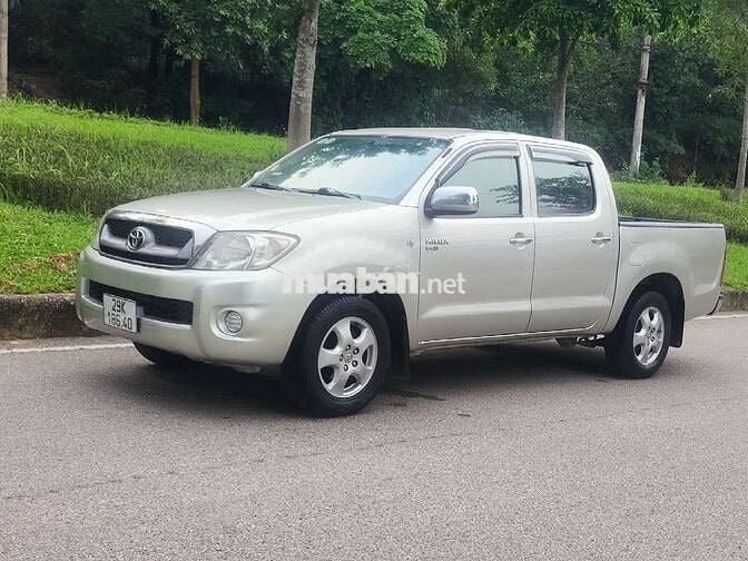 Toyota Hilux sx2011 máy dầu ,xe zin đét .