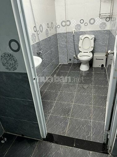 BÁN NHÀ ĐƯỜNG PHAN VĂN TRỊ, PHƯỜNG 2, QUẬN 5, VỊ TRÍ ĐẸP, GIÁ TỐT