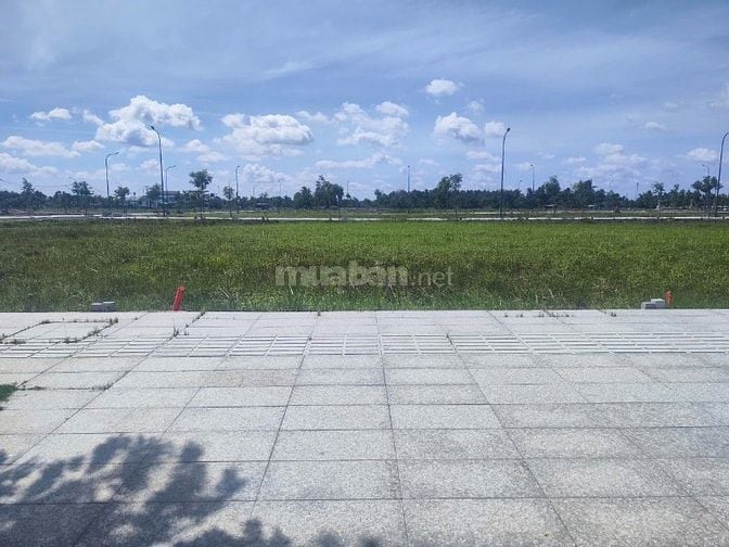 NỀN SHOPHOUSE MẶT TIỀN ĐƯỜNG ĐT 818 NGANG 6M ĐÓI DIỆN XÃ THỦ THỪA