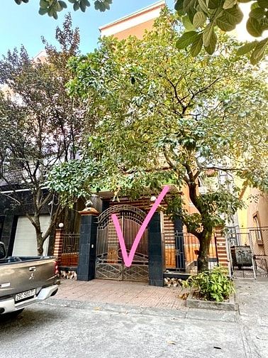 Liền kề 5 tầng Sài Đồng vỉa hè 3 oto tránh dt 110m2 - MT 7m hậu 7m