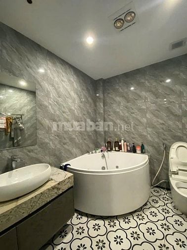 CHỈ 6 TỶ, CÓ NGAY NHÀ 47M, DÂN XÂY RỘNG RÃI CHẮC CHẮN, 10M RA Ô TÔ