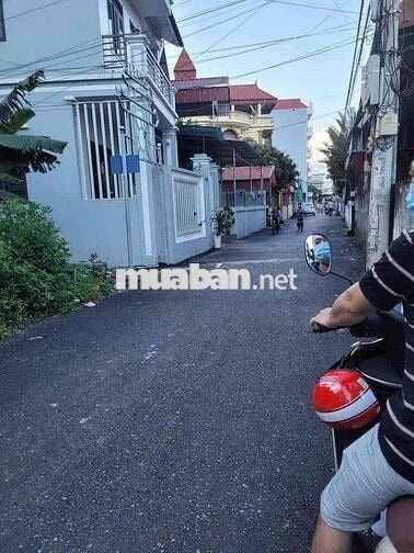 Đất tổ 15 phường yên nghĩa dg thông oto full thổ cư