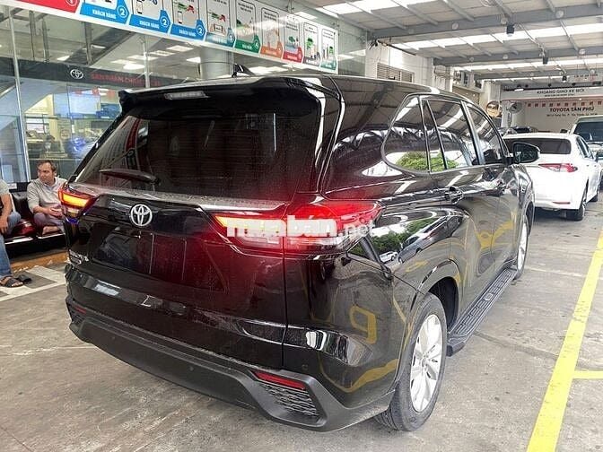 (Xe Hãng) Toyota Innova Cross 2.0AT 2025 - 4600 km
