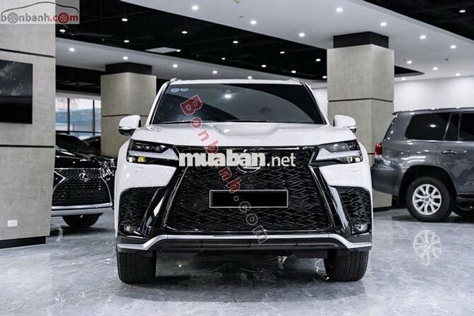 Lexus LX 600 F-Sport 2023 - 8 Tỷ 250 Triệu