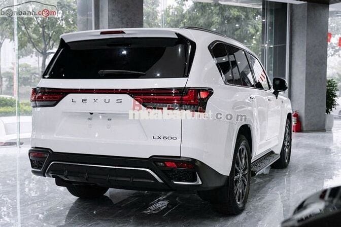 Lexus LX 600 F-Sport 2023 - 8 Tỷ 250 Triệu