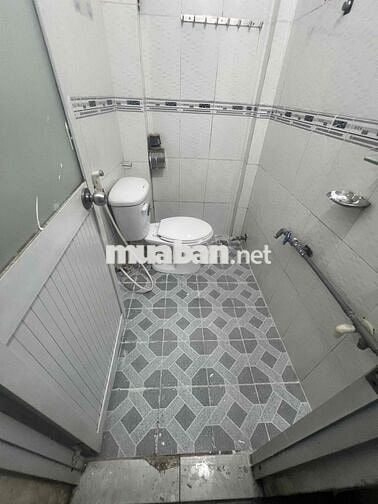 CHO THUÊ NHÀ HXH NHÀ MỚI SƠN 4X16M 1 LẦU 3PN 2WC 11TR