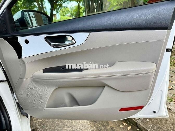 Kia Cerato 2019 1.6 AT Luxury - 77000 km