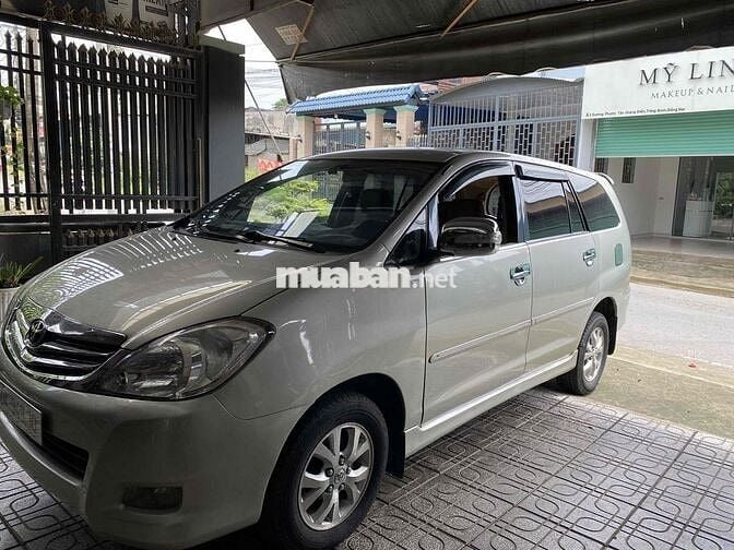 Toyota Innova 2006 G - sạch sẽ rộng rãi 200000 km
