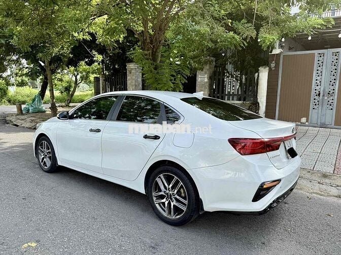 Kia Cerato 2019 1.6 AT Luxury - 77000 km