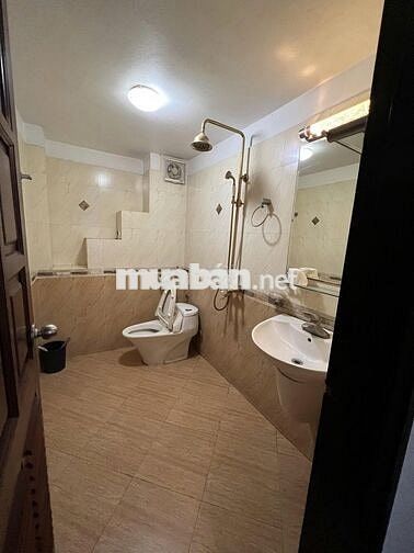 Nhà 5 tầng, 2 mặt trước sau phù hợp kinh doanh, văn phòng tại Hà Đông