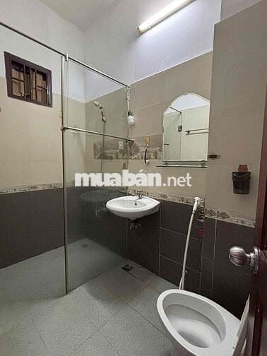 CHO THUÊ NHÀ HẺM THÔNG 8M 4PN DS 21 P8 GÒ VẤP
