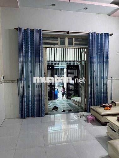 BÁN NHÀ HÓC MÔN - 2 TẦNG ĐẸP LUNG LINH - XE TẢI - DT KHỦNG - GIÁ RẺ