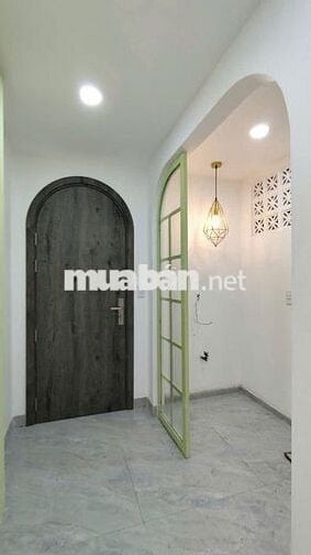PHÒNG 2,5 TRIỆU SẠCH - MÁT -  CỬA SỔ LỚN - VIEW ĐẸP