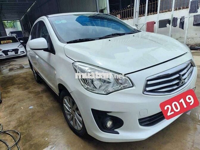 Mitsubishi attrage 2019