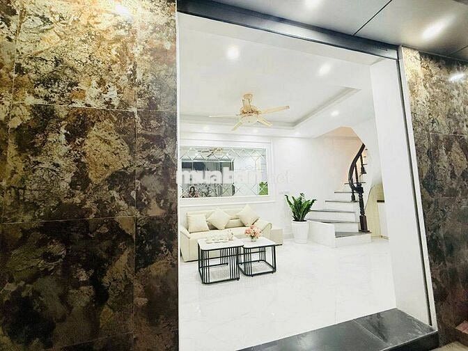 NHÀ PHỐ CẦU GIẤY - GIÁ *** KHU VỰC - NGÕ THÔNG - MT RỘNG THOÁNG
