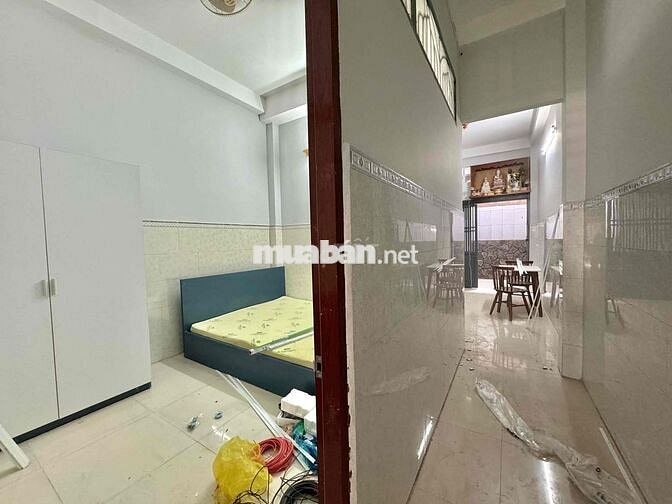 CHO THUÊ 1 PHÒNG NGỦ TÁCH BẾP TẦNG TRỆT CÓ SÂN SAU NGUYỄN VĂN KHỐI P8