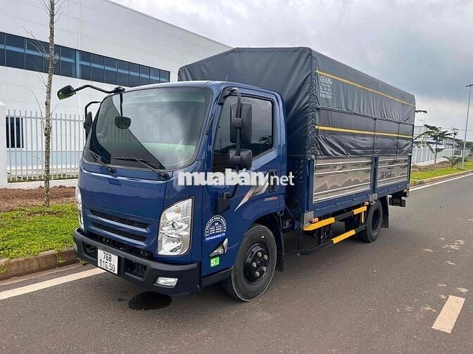 Isuzu QKR 2025 - 8000 km