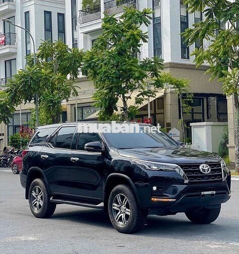 Toyota Fortuner 2.4L 4x2 AT 2024- 27000 km