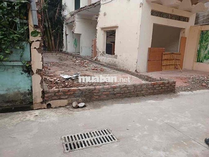 SIÊU PHẨM PHÚC LỢI VIỆT HƯNG GIANG BIÊN NỞ HẬU NGOC THÔNG OTO VÀO ĐẤT
