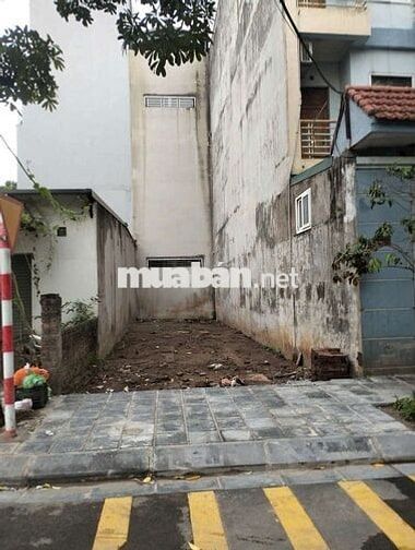 Cần bán lô đất khu giáo viên ngọc thụy long biên 80m mt 4,5 m giá 23 t