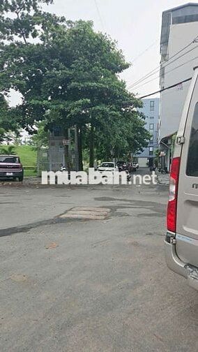 Cần bán lô đất khu giáo viên ngọc thụy long biên 80m mt 4,5 m giá 23 t
