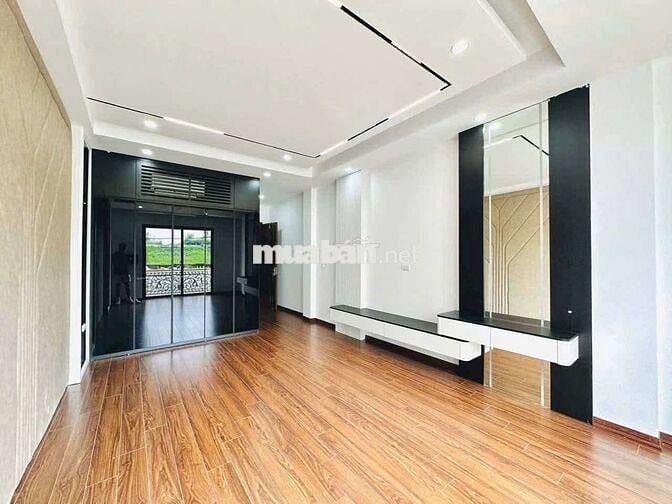 💥🏠 Biệt thư view đê Bát Khối - Ngay gần Aeon - 6 tầng thang máy 💥💥