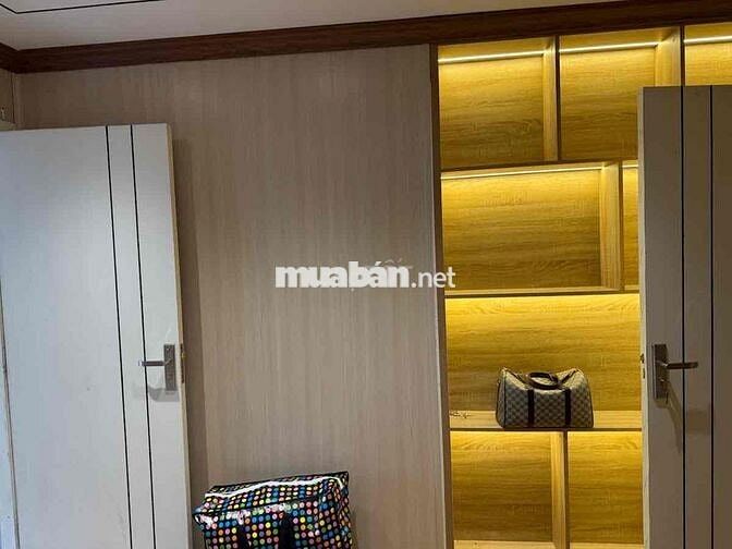 150 m2 sổ đỏ 6,3 tỷ tập thể nhà đẹp tầng 2 Kim Liên - Đống Đa - 4 ngủ