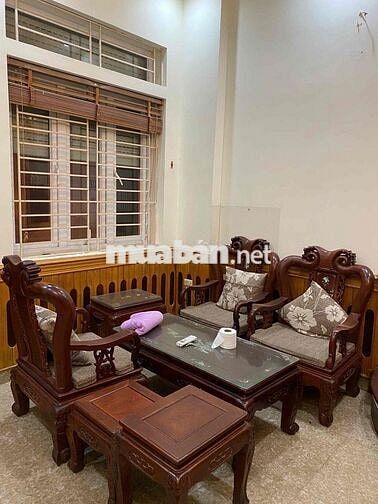 nhà nguyên căn ngõ 175 Lạc Long Qua a