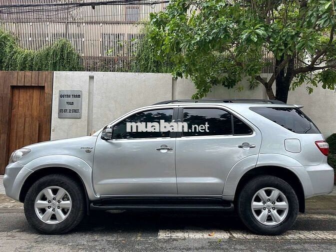 Toyota Fortuner 2009 2.7V - 117000 km