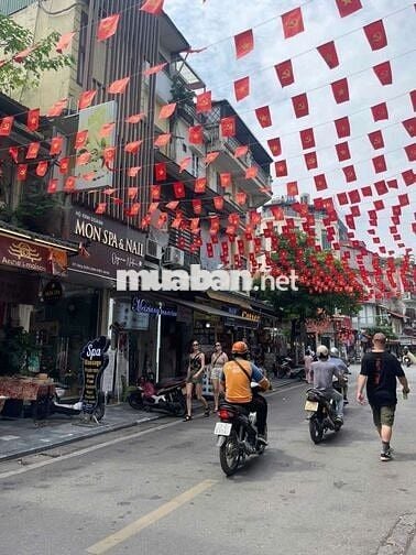 MẶT PHỐ HÀNG BUỒM – 72 TỶ 🔥
🏙️ 90m² – 4 tầng