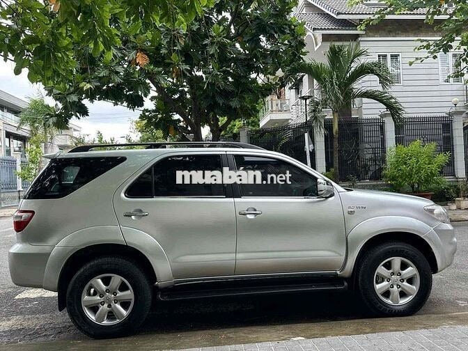 Toyota Fortuner 2009 2.7V - 117000 km