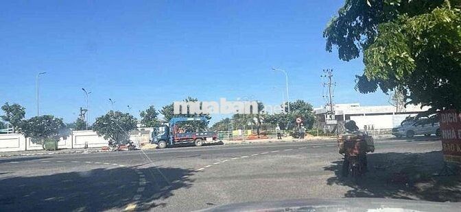 Lô đất đường 10m5 Nguyễn Thần Hiến trục thông bãi tắm Đông Hải Ngũ Han