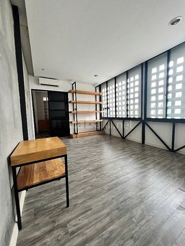 Cho thuê nhà nguyên căn chính chủ, nội thất đầy đủ Hoàng Sa, Quận 1