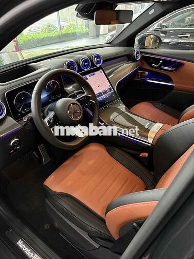 Mercedes Benz GLC 2023 - 800 km xám/ nâu