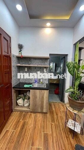 CHO THUÊ CHDV 2PN CỬA SỔ LỚN CAO CẤP- THANG MÁY NGAY BÙI VIỆN QUẬN 1