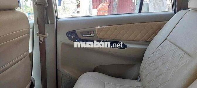 Toyota Innova 2014 E - 100000 km