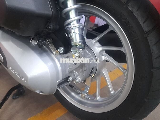 Bán Sh mode cbs màu trắng T11/24 BS vip 06674