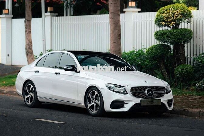 LONG ANH AUTO về Mercedes E200 Sport Limited 2019